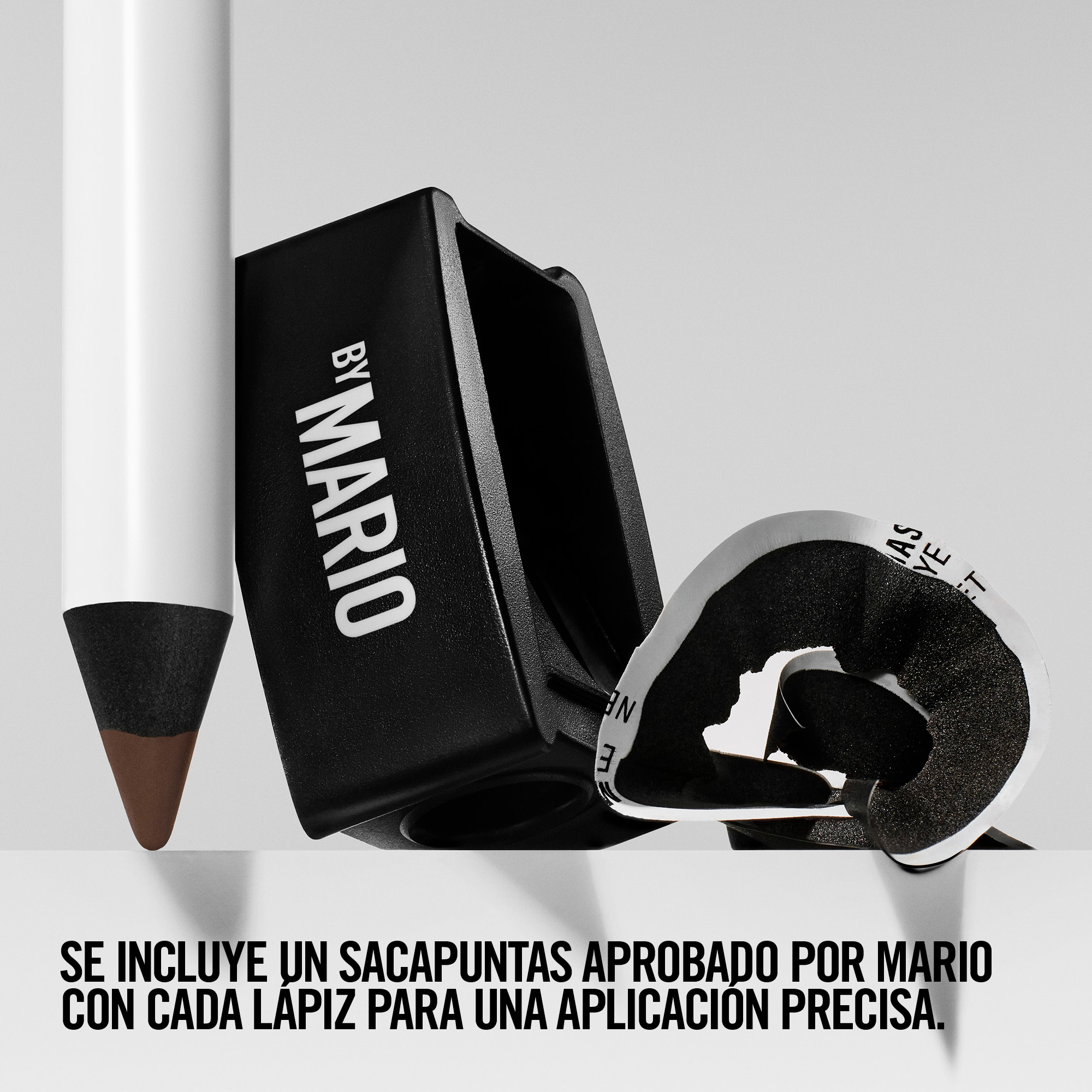 MASTER PIGMENT PRO&reg; EYE PENCIL (L&Aacute;PIZ PARA OJOS ALTO EN PIGMENTOS)